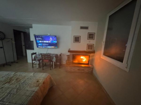 Private room with independent entrance